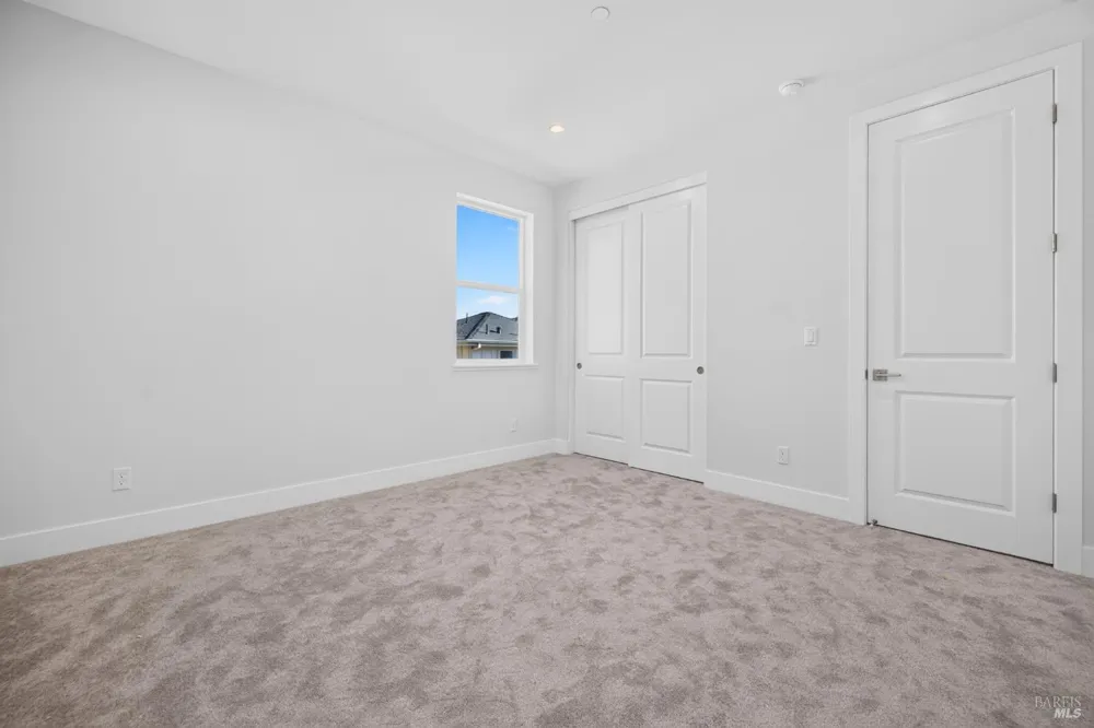 2450 Linwood Avenue Santa Rosa, CA 95404