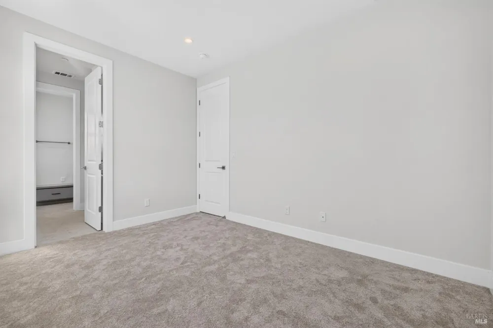 2450 Linwood Avenue Santa Rosa, CA 95404