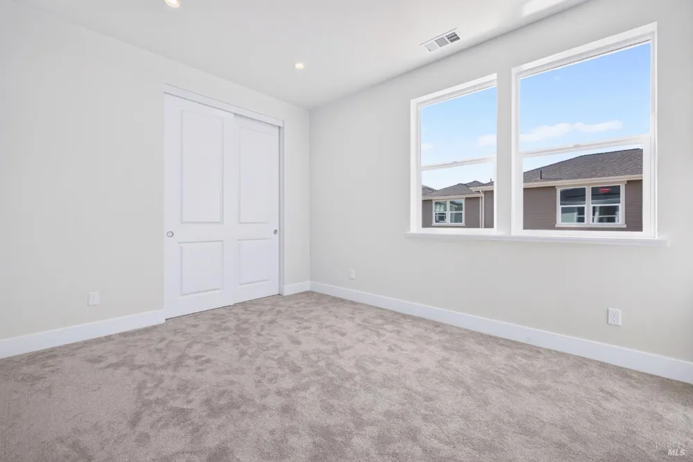 2450 Linwood Avenue Santa Rosa, CA 95404