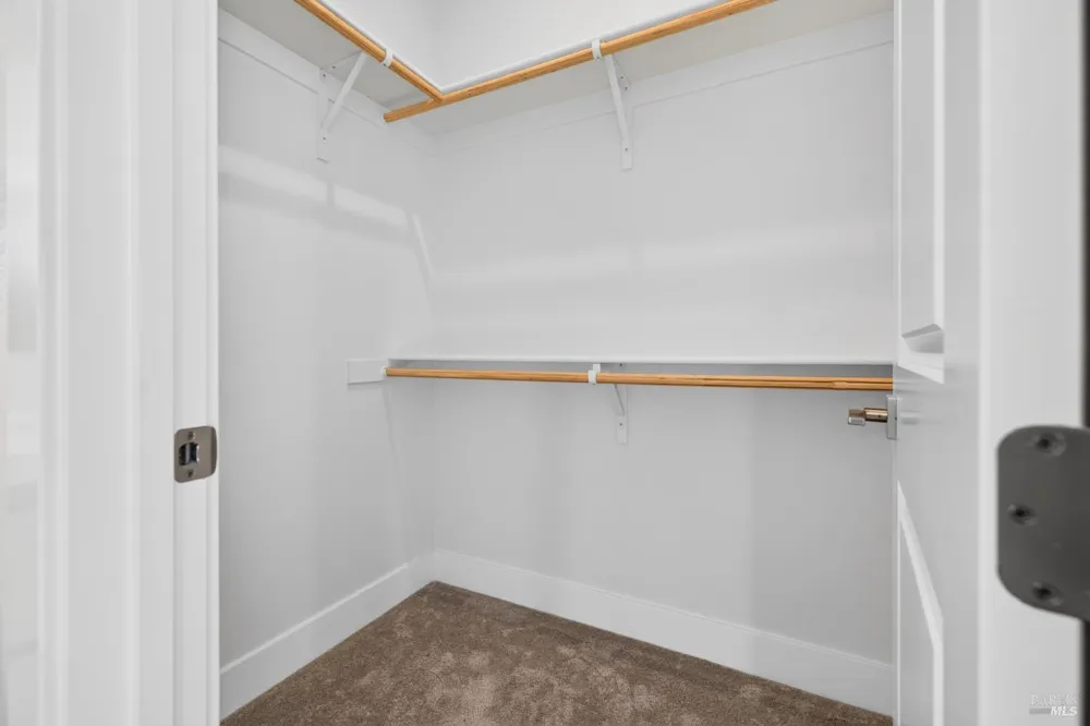2450 Linwood Avenue Santa Rosa, CA 95404