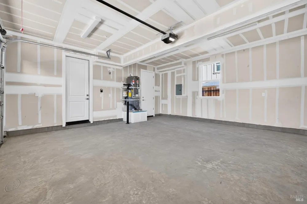 2450 Linwood Avenue Santa Rosa, CA 95404