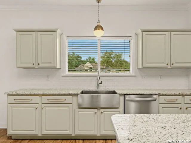 8727 Paseo Oaks San Antonio, TX 78255