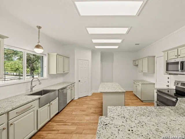 8727 Paseo Oaks San Antonio, TX 78255
