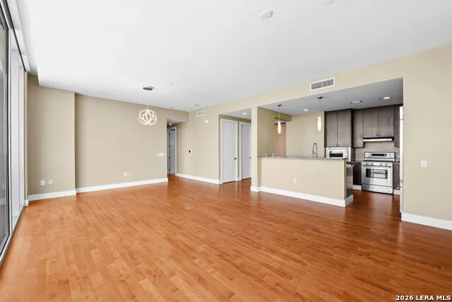 610 E Market Street #3111 San Antonio, TX 78205