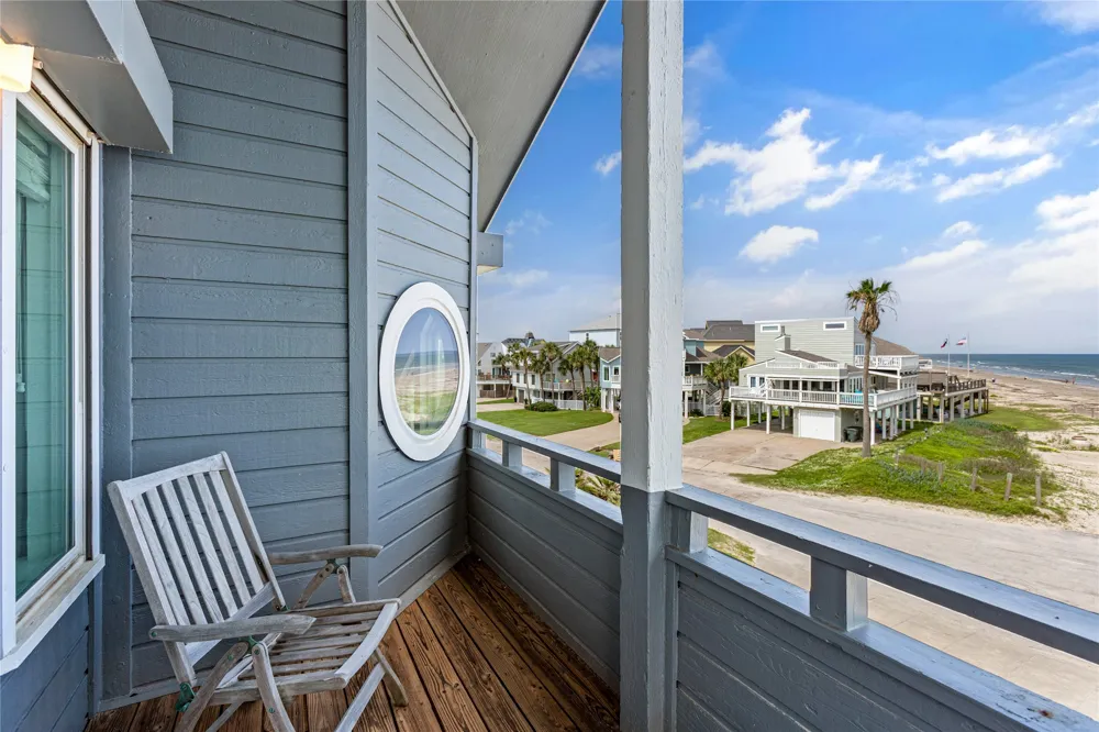 4239 Spoonbill Lane Galveston, TX 77554