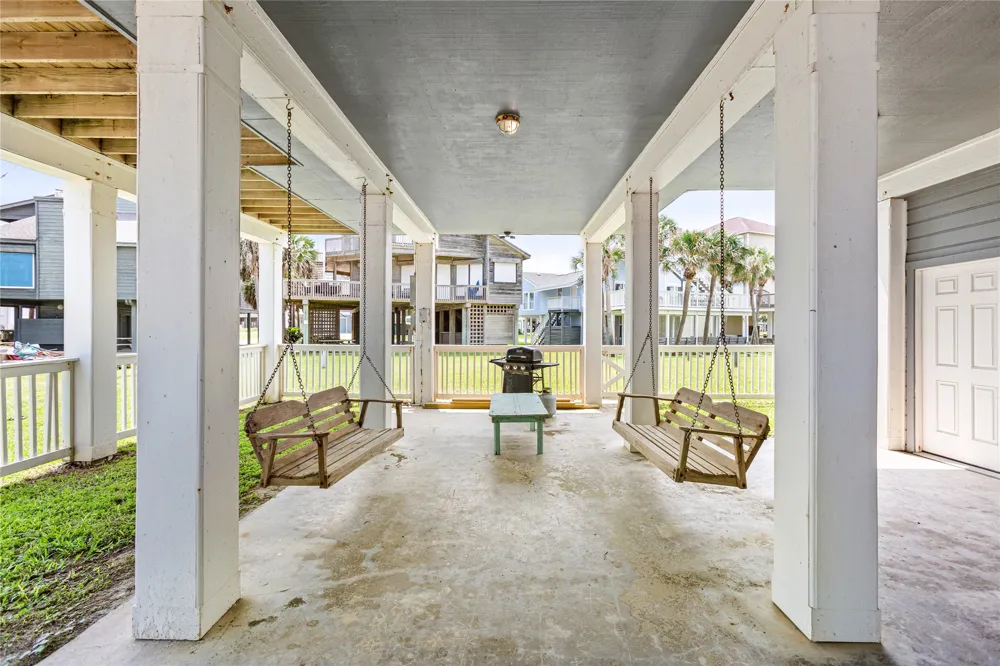 4239 Spoonbill Lane Galveston, TX 77554