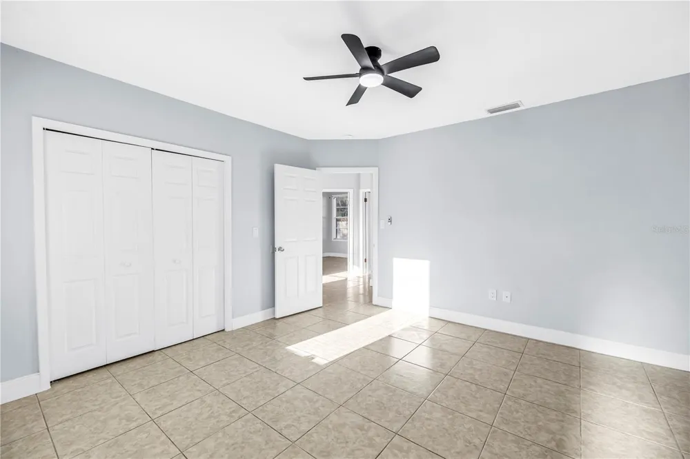 2906 W MAIN STREET Tampa, FL 33607