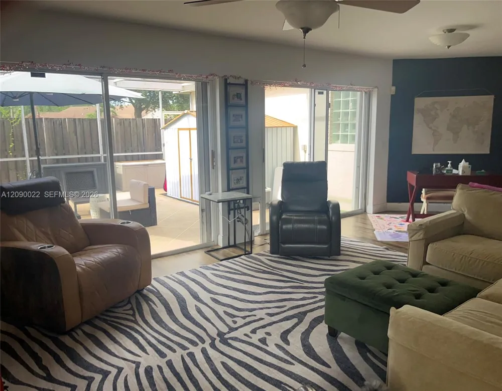 4386 Hazel Ave #C Palm Beach Gardens, FL 33410
