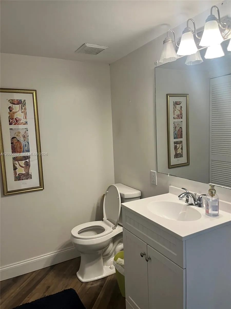 4386 Hazel Ave #C Palm Beach Gardens, FL 33410