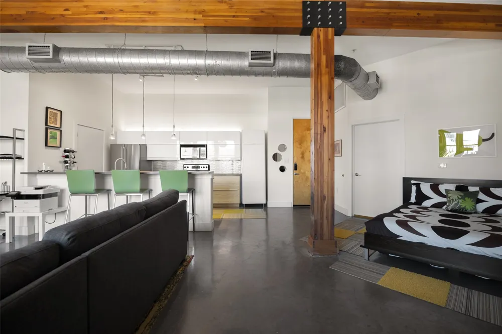 2502 Live Oak Street #329 Dallas, TX 75204
