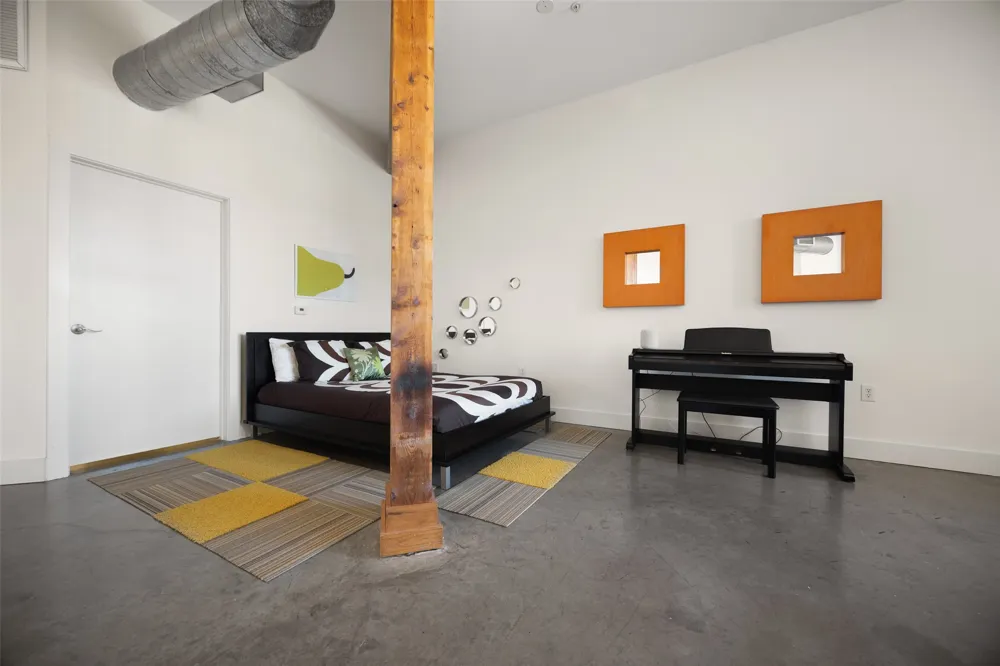 2502 Live Oak Street #329 Dallas, TX 75204
