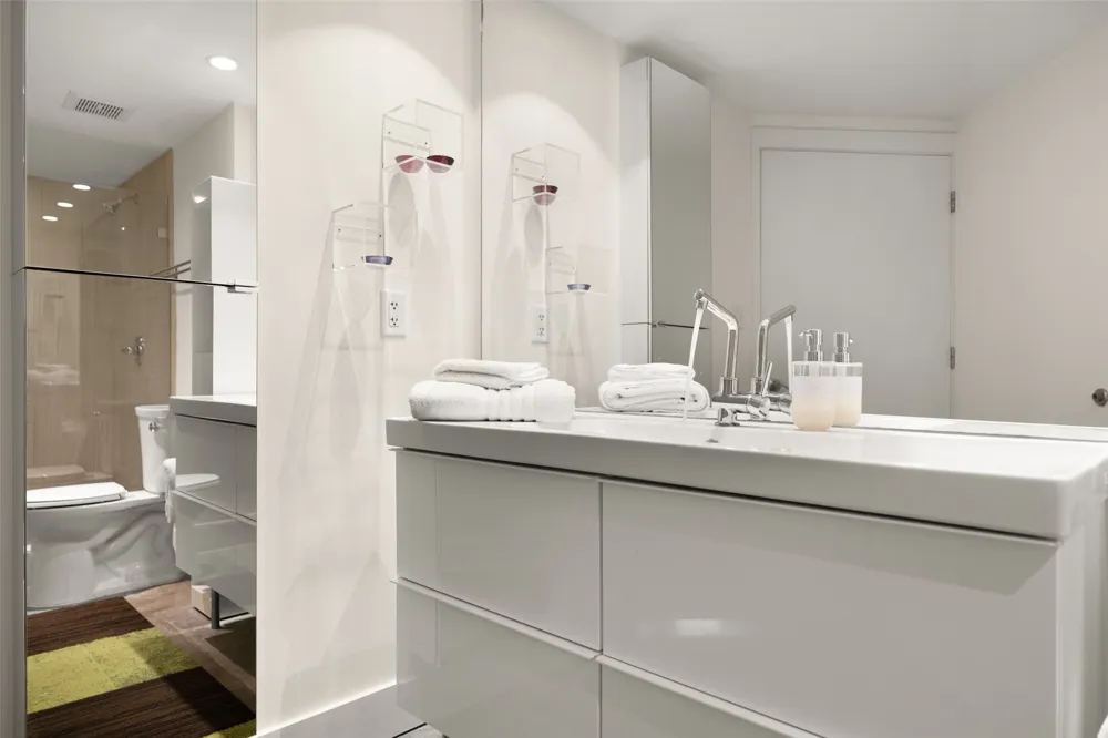 2502 Live Oak Street #329 Dallas, TX 75204