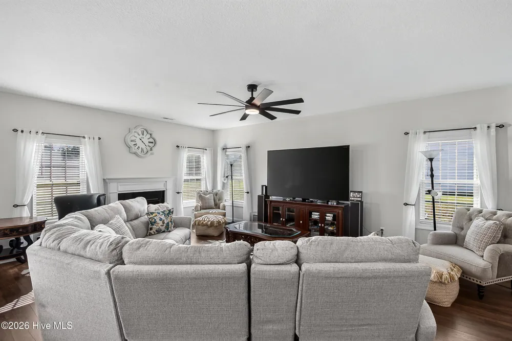 318 Naval Store Drive Jacksonville, NC 28546
