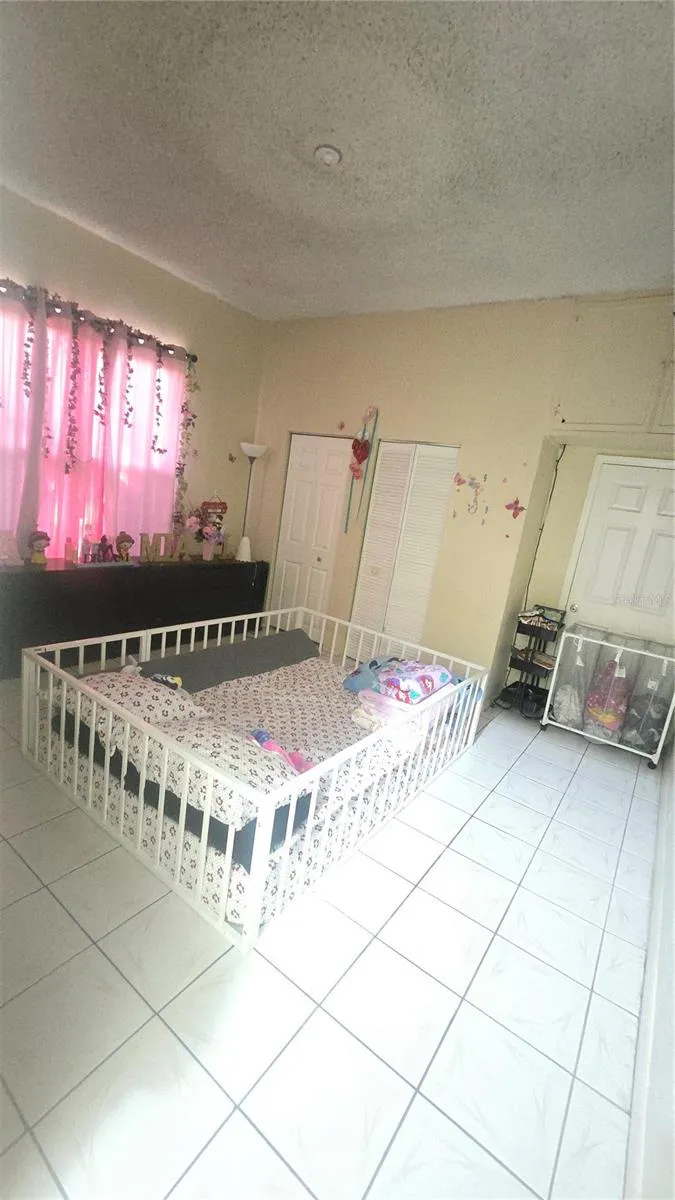 1208 E 26TH AVENUE Tampa, FL 33605