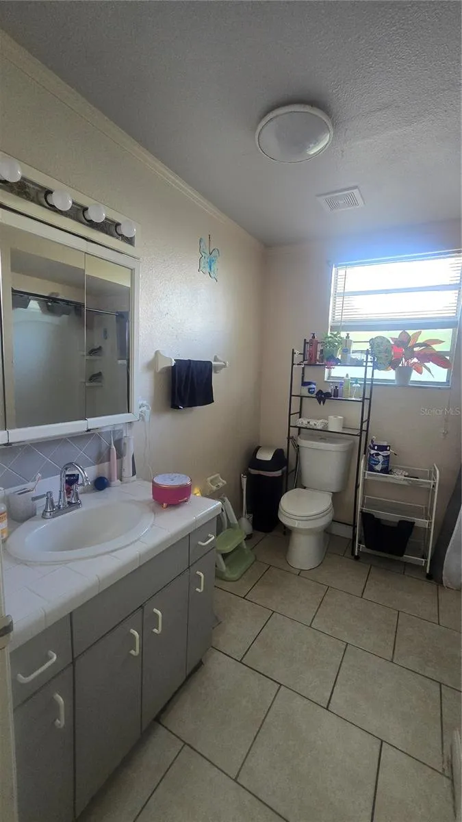 1208 E 26TH AVENUE Tampa, FL 33605