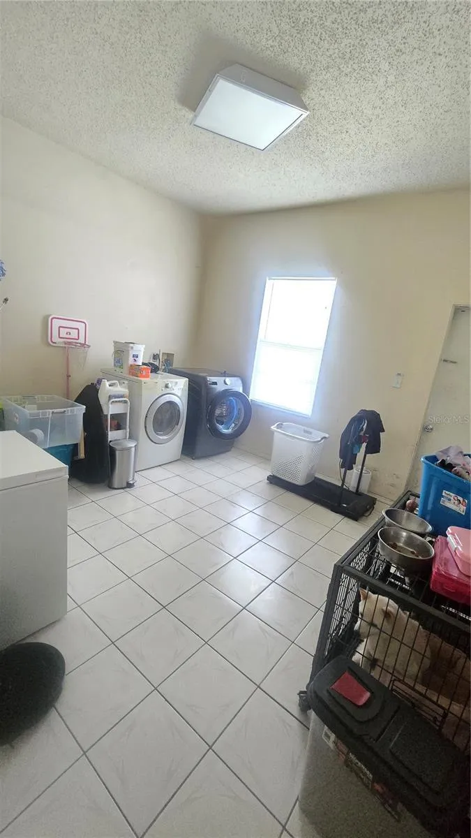 1208 E 26TH AVENUE Tampa, FL 33605