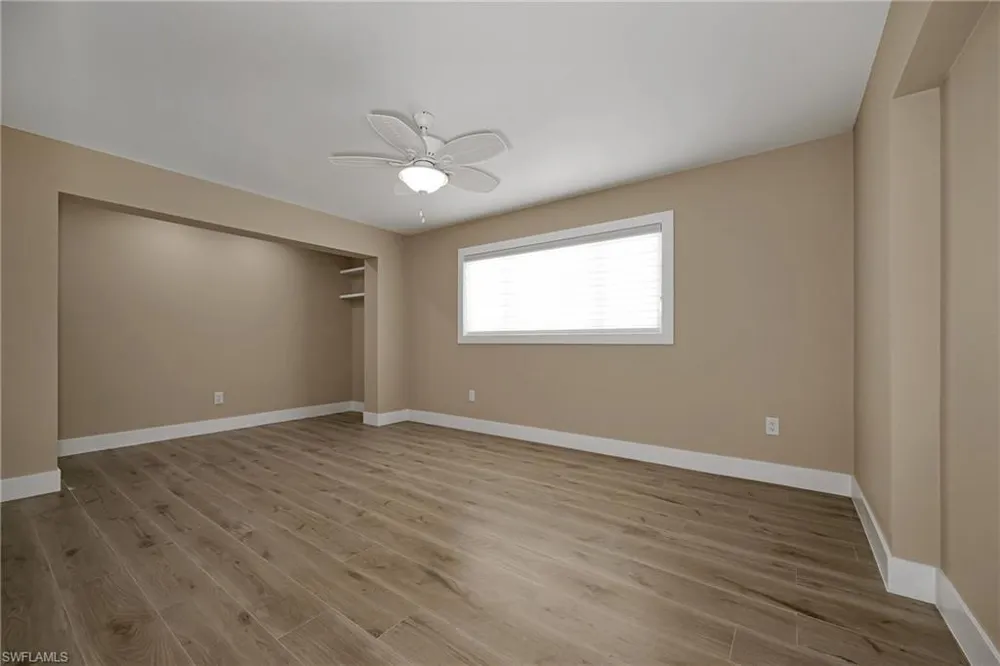 5885 Pine Tree Drive Sanibel, FL 33957
