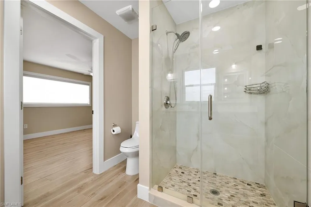 5885 Pine Tree Drive Sanibel, FL 33957
