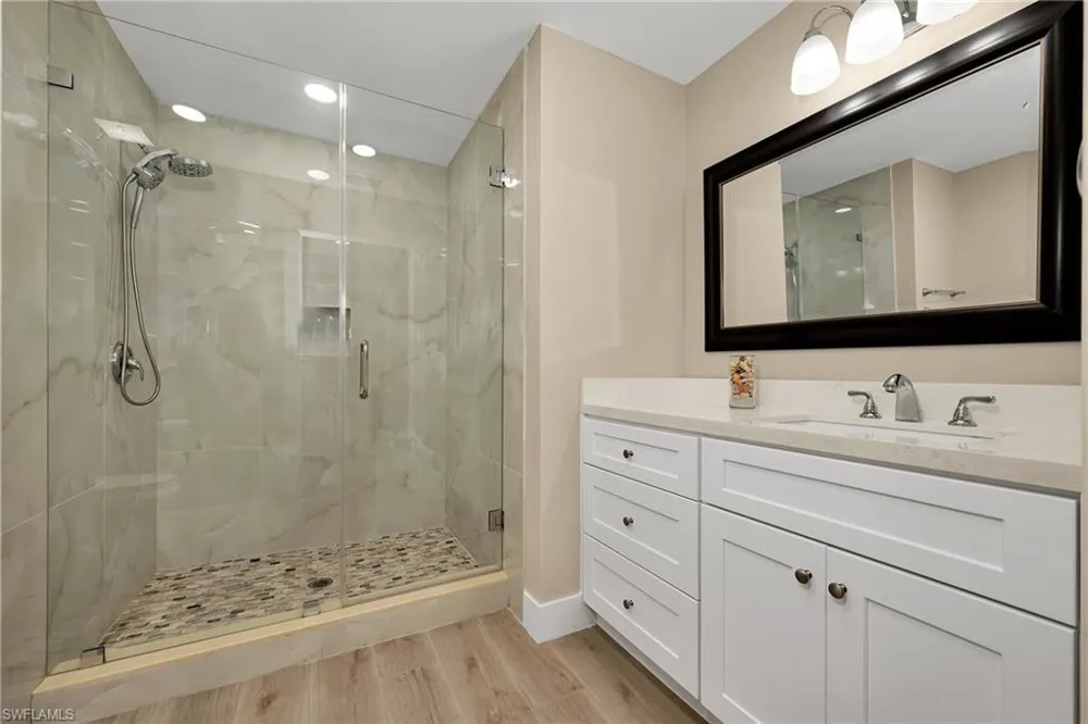 5885 Pine Tree Drive Sanibel, FL 33957