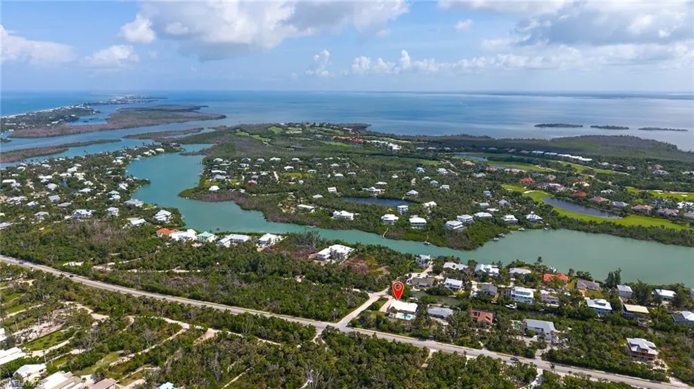 5885 Pine Tree Drive Sanibel, FL 33957