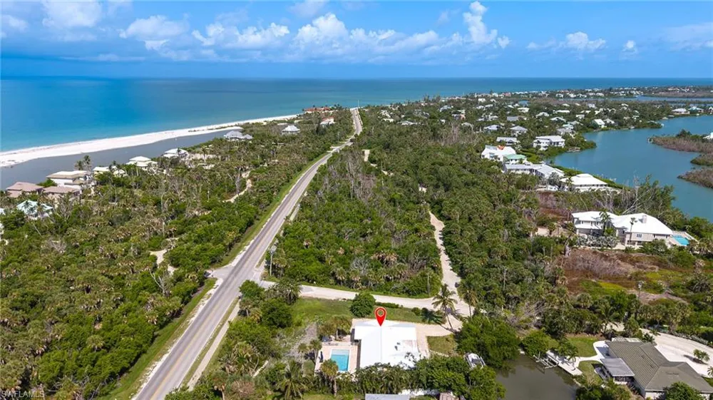 5885 Pine Tree Drive Sanibel, FL 33957
