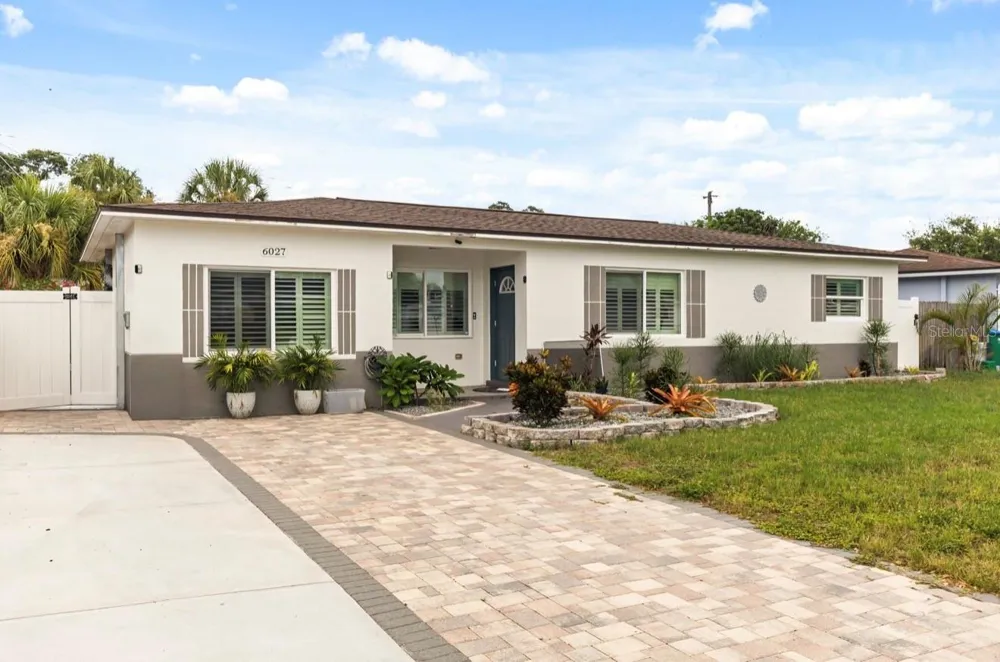 6027 43RD TERRACE Kenneth City, FL 33709