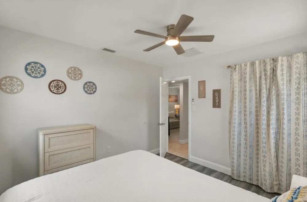6027 43RD TERRACE Kenneth City, FL 33709