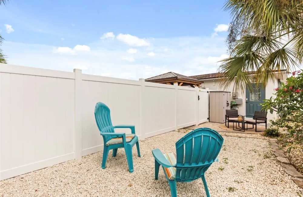 6027 43RD TERRACE Kenneth City, FL 33709
