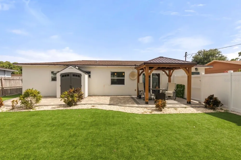 6027 43RD TERRACE Kenneth City, FL 33709