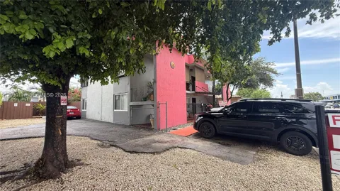 191 NW 17th Ave #4