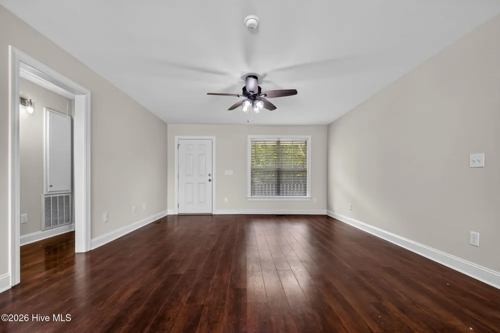 11786 W Finch Avenue Middlesex, NC 27557