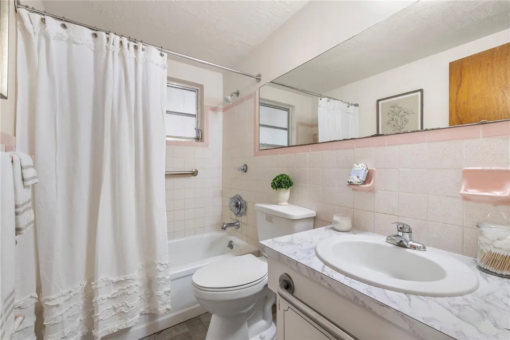 3352 HOOVER DRIVE Holiday, FL 34691