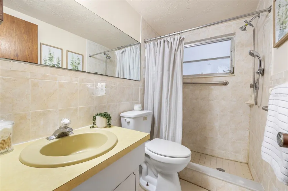 3352 HOOVER DRIVE Holiday, FL 34691