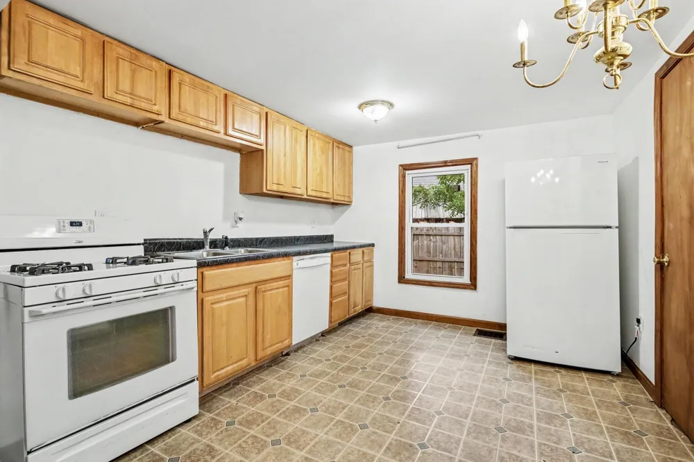 407 S Eagle Street Marshall City, MI 49068