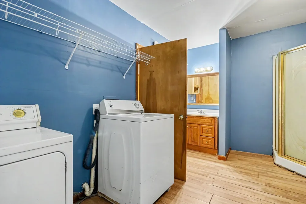 407 S Eagle Street Marshall City, MI 49068