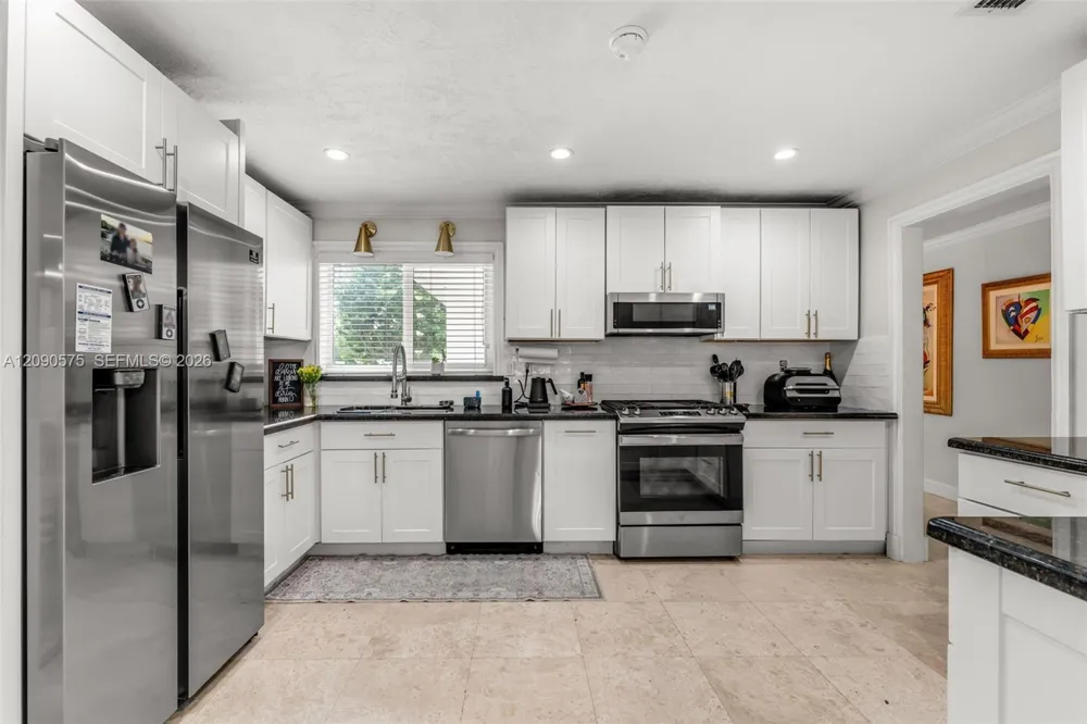 10420 SW 99th St Miami, FL 33176