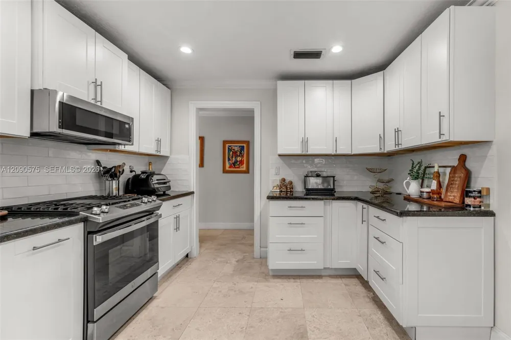 10420 SW 99th St Miami, FL 33176