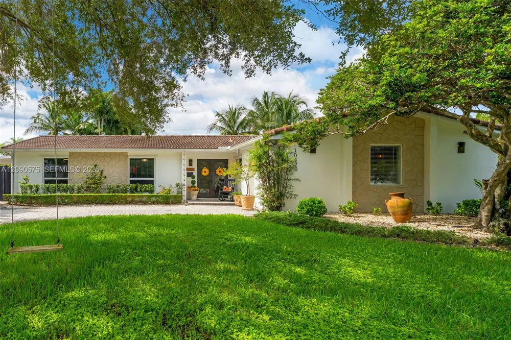 10420 SW 99th St Miami, FL 33176