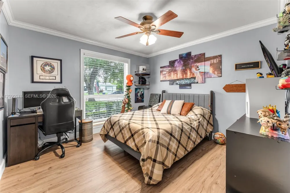 10420 SW 99th St Miami, FL 33176