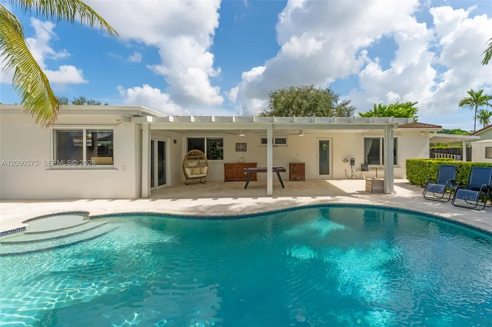 10420 SW 99th St Miami, FL 33176