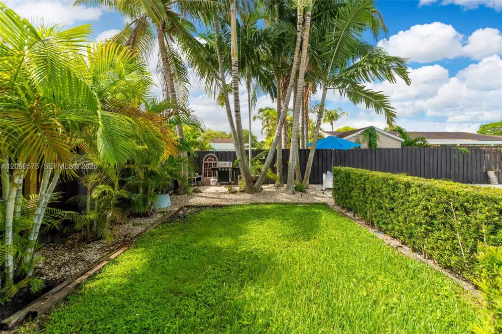 10420 SW 99th St Miami, FL 33176