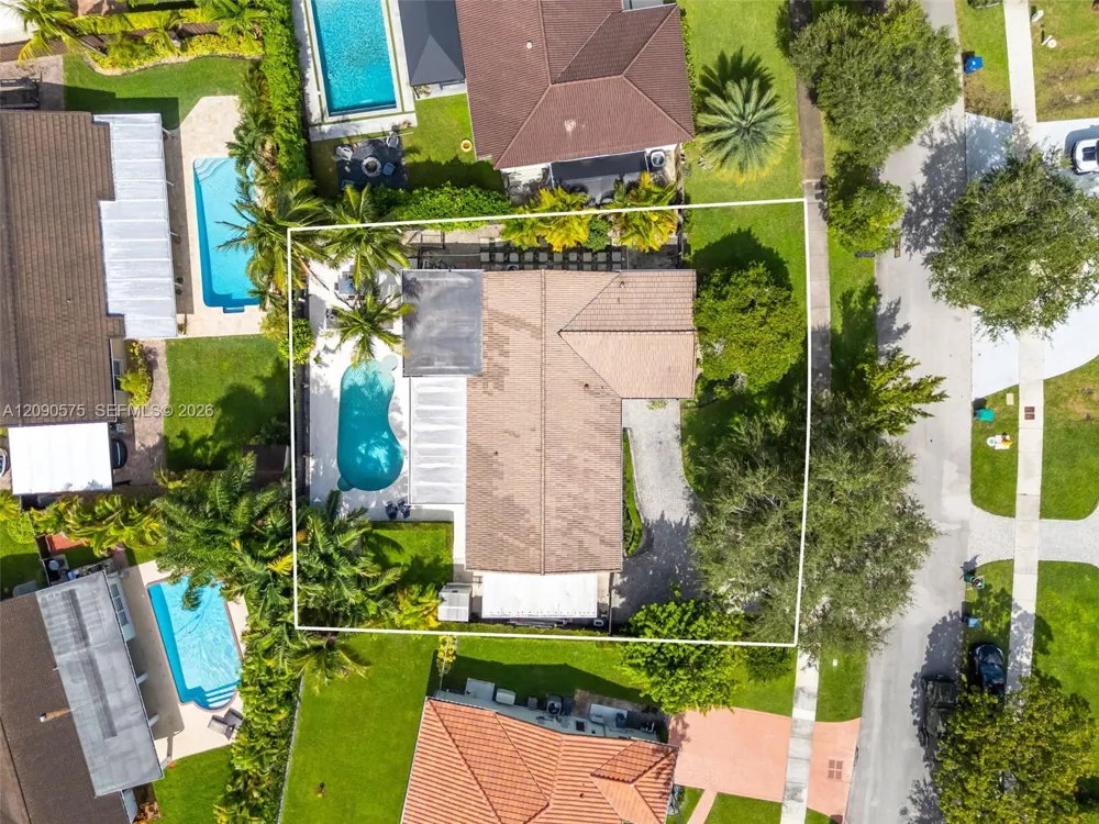 10420 SW 99th St Miami, FL 33176
