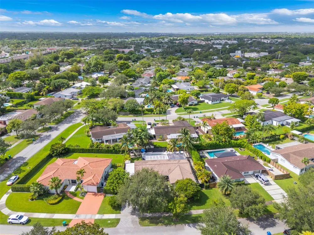 10420 SW 99th St Miami, FL 33176
