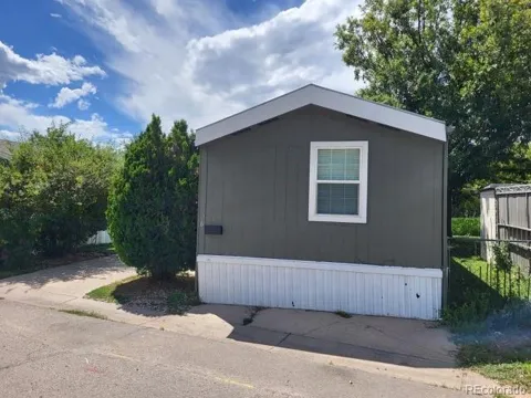 1600 Sable Boulevard