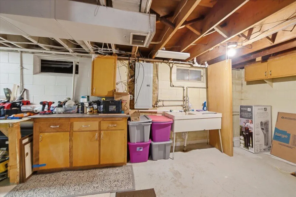 408 Waverly Drive Benton Charter Township, MI 49022