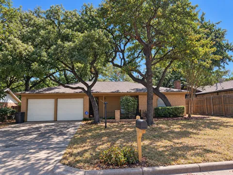 2809 Bent Tree Lane