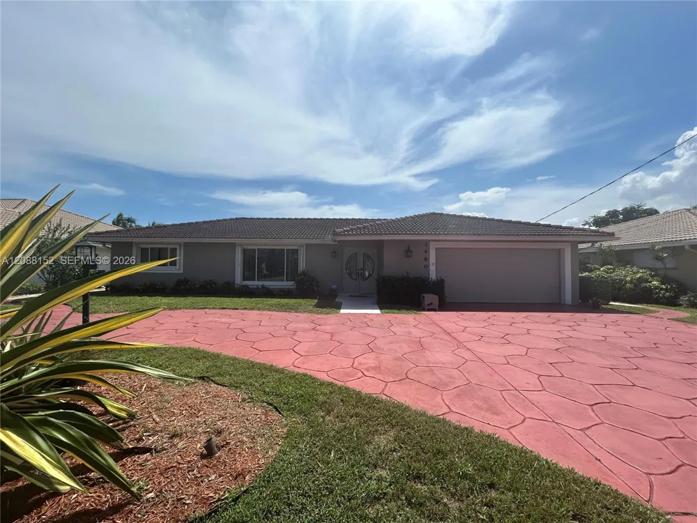 2480 NE 46th St Lighthouse Point, FL 33064