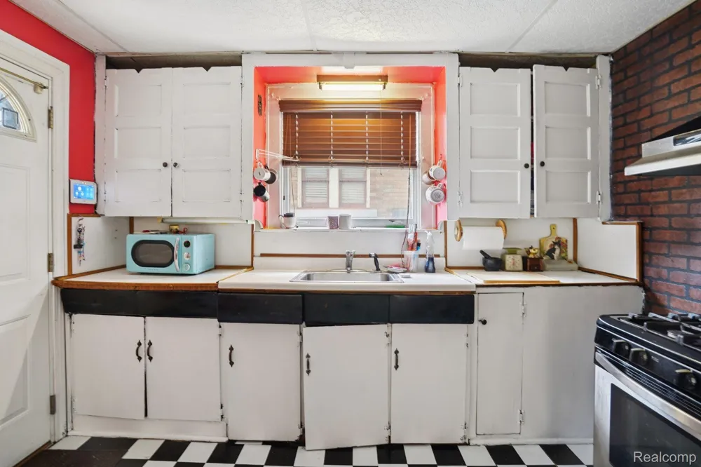 4101 Pasadena Street Detroit City, MI 48238