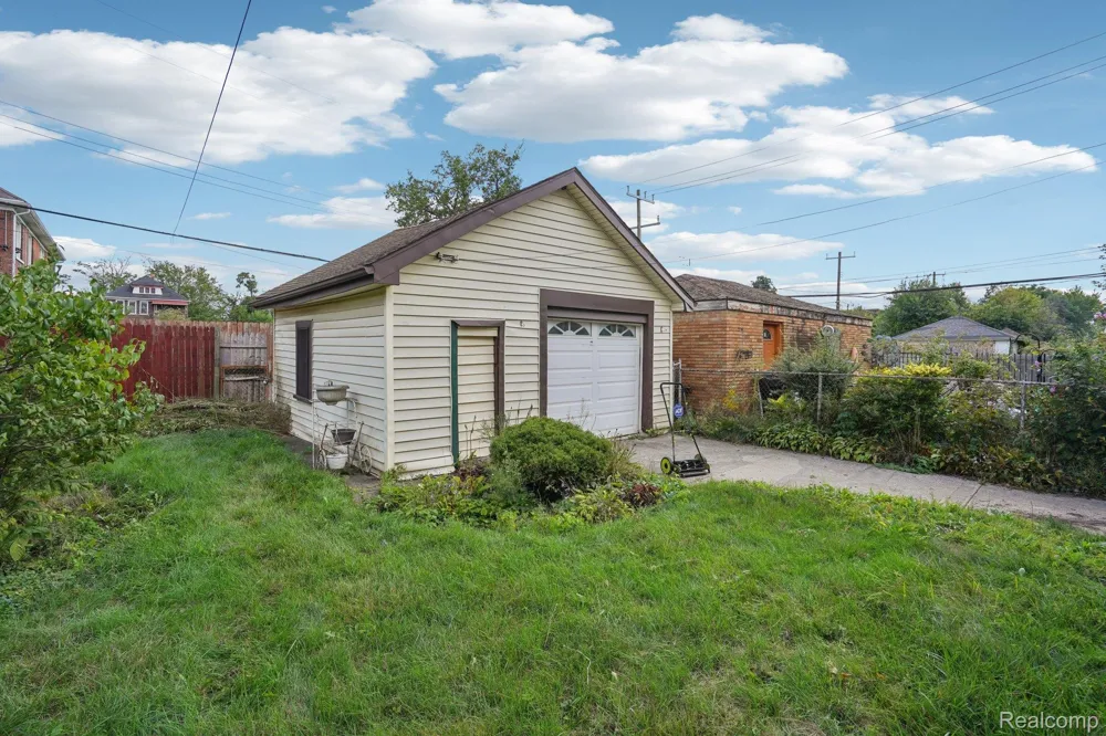 4101 Pasadena Street Detroit City, MI 48238