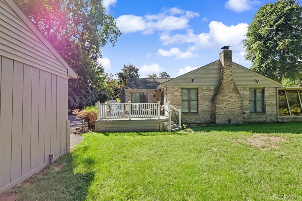 31550 6 Mile Road Livonia City, MI 48152